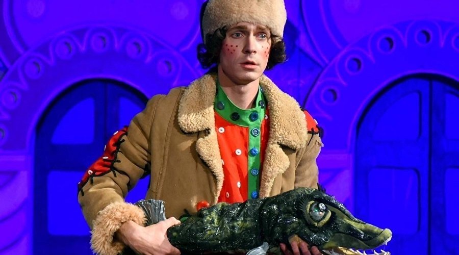 Спектакль «По щучьему велению, или У Емели Новый год» Спектакль «По щучьему велению, или У Емели Новый год»