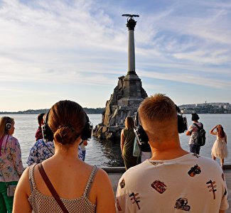 «Слушая город»: туристам предлагают спектакль-променад по эпохам Севастополя