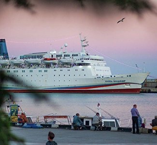 «Бархатный» отпуск: Крым стал самым популярным осенним направлением у россиян