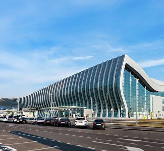 Гостей аэропорта Симферополь встречает фотовыставка «Моя планета»