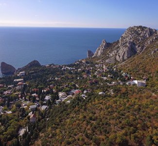 Спрос на отдых в Крыму осенью вырос до 40%: сколько стоит бархатный сезон