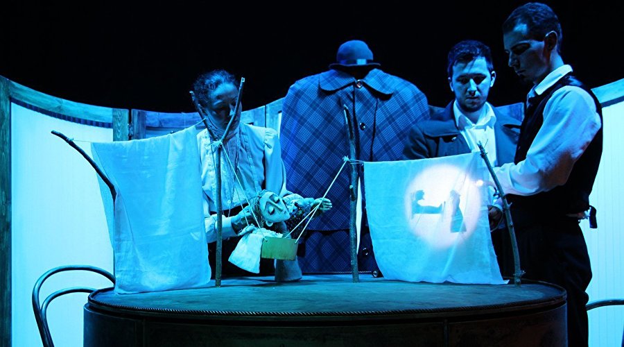 Актёры Крымского академического театра кукол