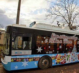 Бородатый на «рогатом»: где в Крыму будут курсировать новогодние троллейбусы