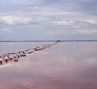 Крымское озеро вошло в десятку лучших мест для путешествий в 2020 году