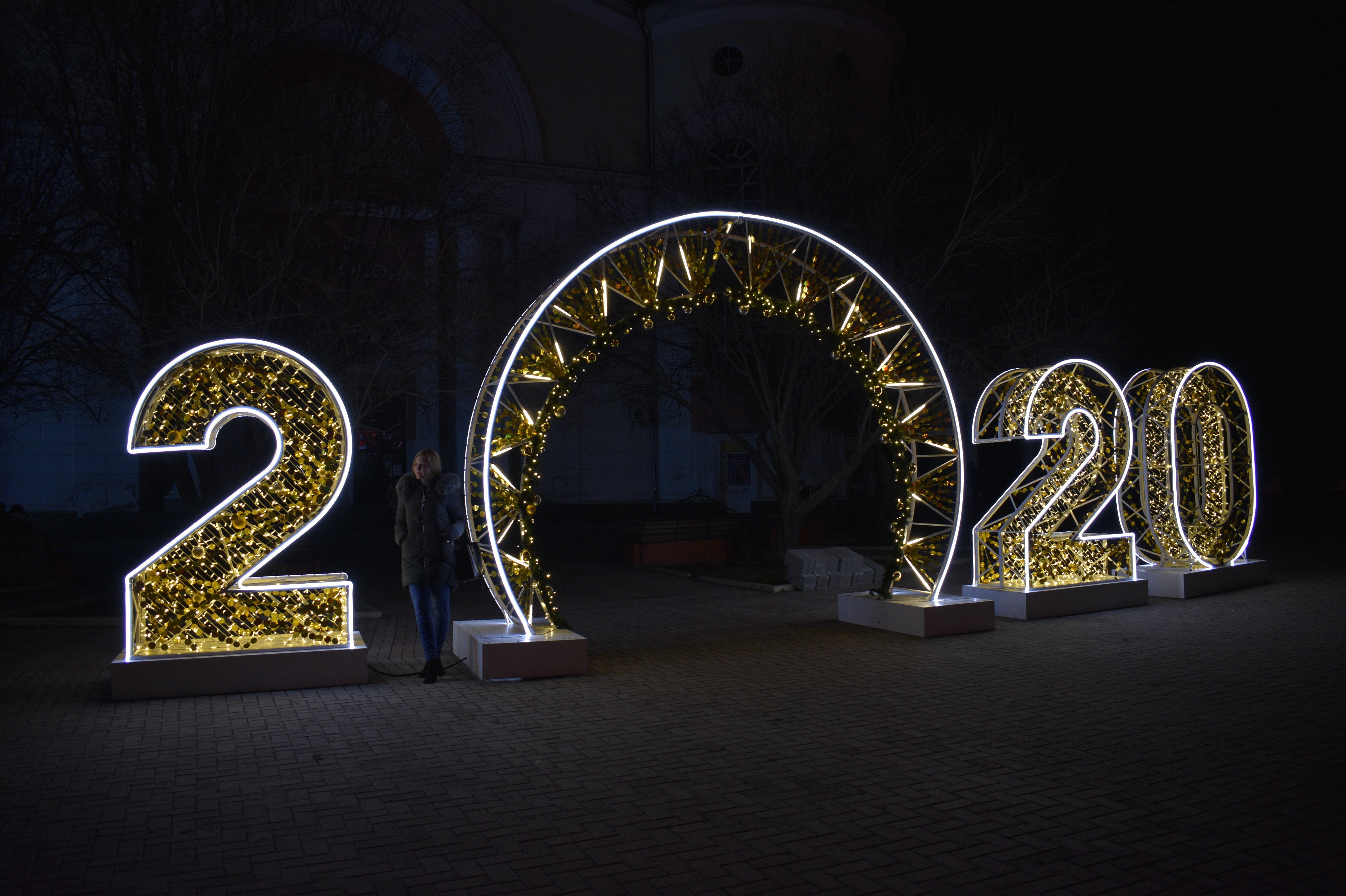 Новогодняя инсталляция в Симферополе