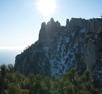 Вниманию автотуристов: движение по дороге на Ай-Петри ограничено