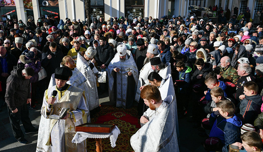 Крестный ход в Ялте в честь Крещения Господня
