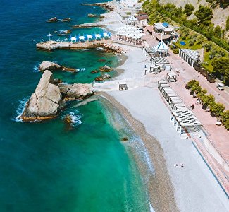 Пляж резиденции «Крымский бриз»
