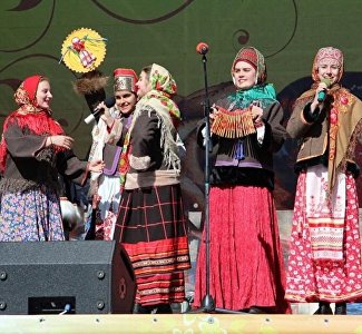 Блины с пылу с жару и богатырские игры: как Севастополь отметит Масленицу