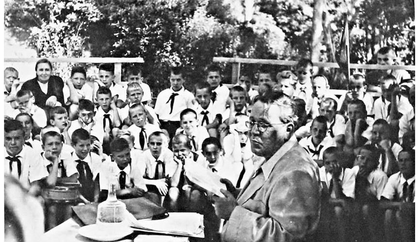 Встреча артековцев с Самуилом Маршаком, 1952 год
