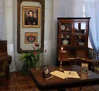 Пошли на рекорд: ялтинские музеи Чехова и Пушкина посетили более 150 тысяч человек